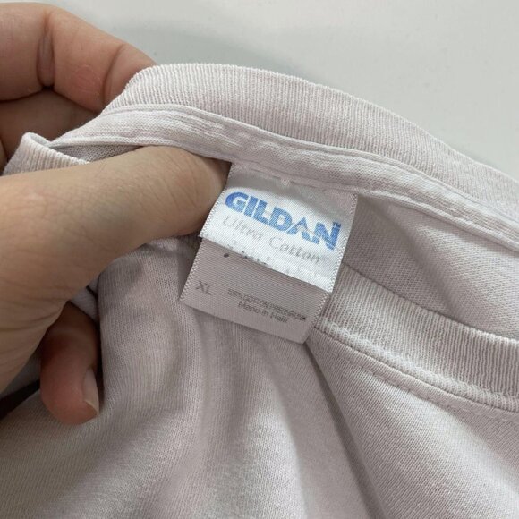 Red Hot Chilli Peppers Band Tee - Picture 2 of 2